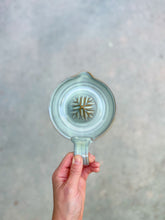 Load image into Gallery viewer, Citrus Juicer
