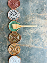 Load image into Gallery viewer, In-Person 6 Week Wheel Throwing Class: Beginner