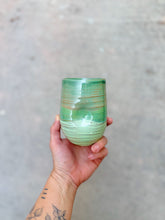 Load image into Gallery viewer, Grip Tumbler
