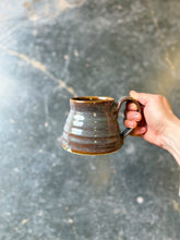 Load image into Gallery viewer, Swirly Mug
